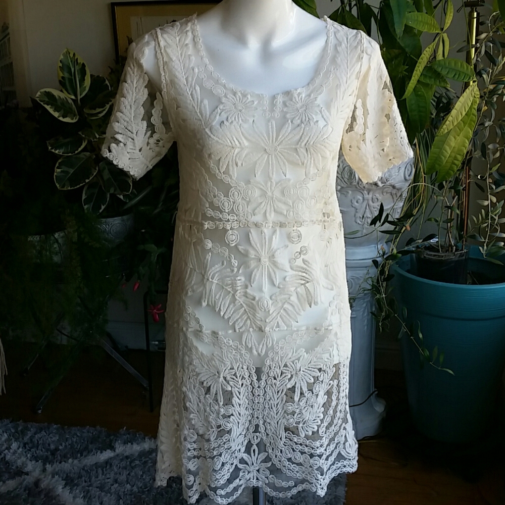 Vera & Lucy  lace dress size Medium